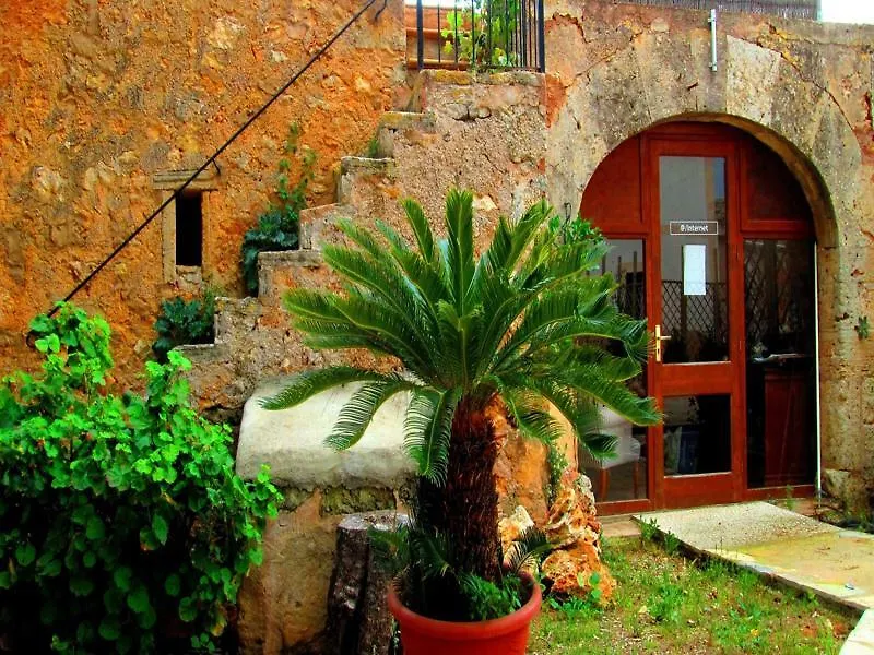 Agroturismo Can Llimona Campos  Spain